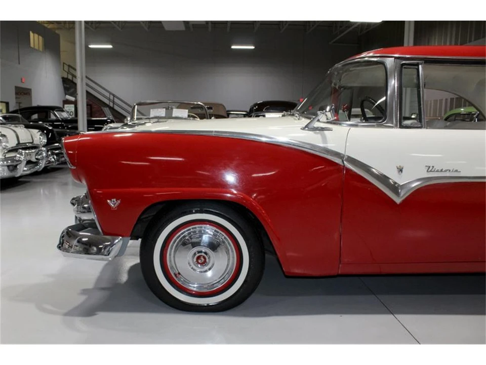 1955 Ford Fairlane 1st Gen - Image 19 of 31