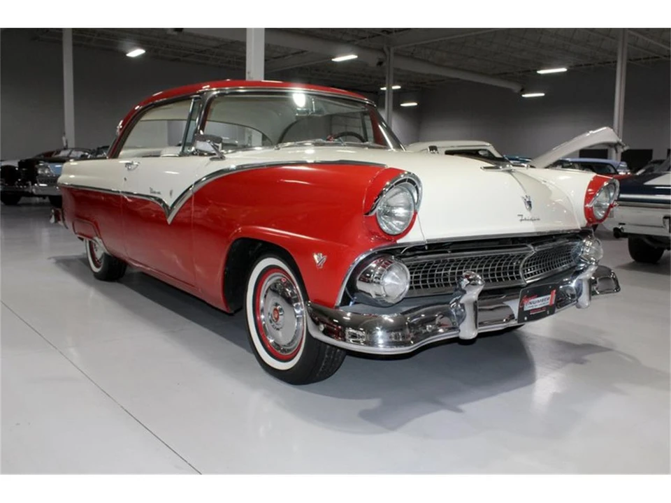 1955 Ford Fairlane 1st Gen - Image 27 of 31