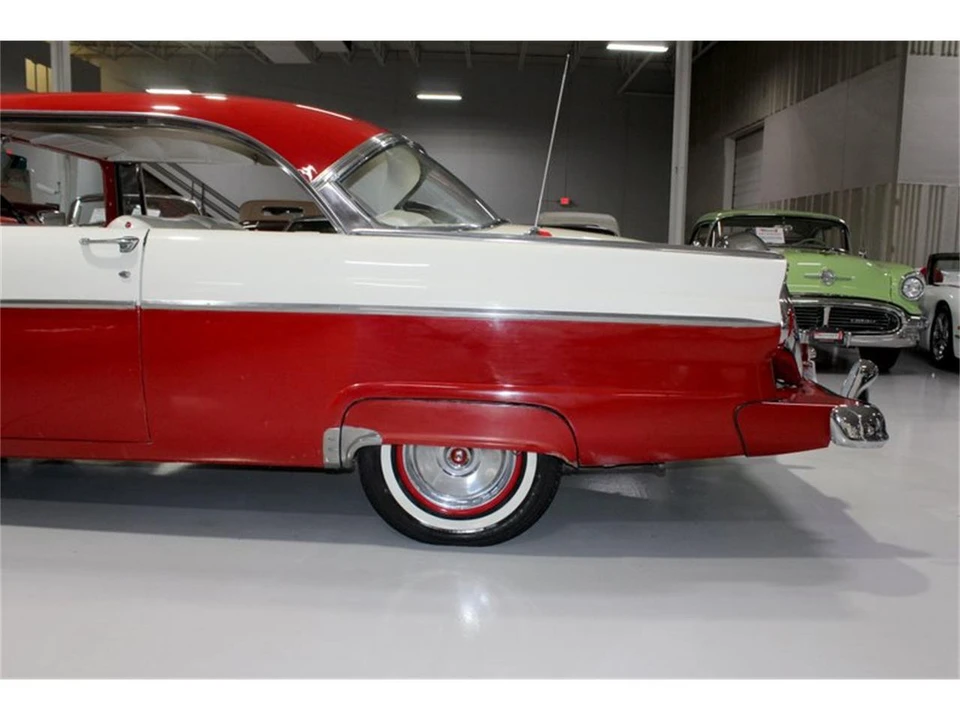 1955 Ford Fairlane 1st Gen - Image 21 of 31