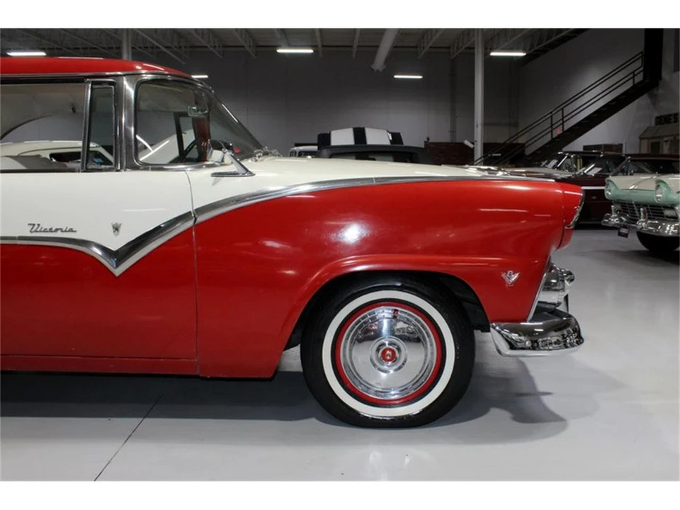 1955 Ford Fairlane 1st Gen - Image 25 of 31