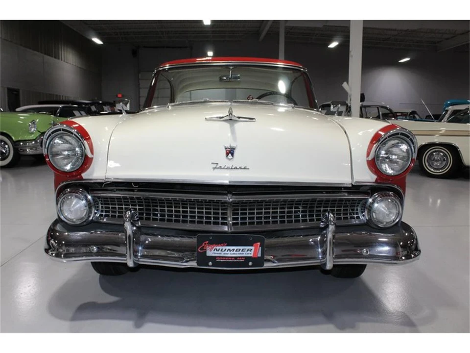 1955 Ford Fairlane 1st Gen - Image 28 of 31