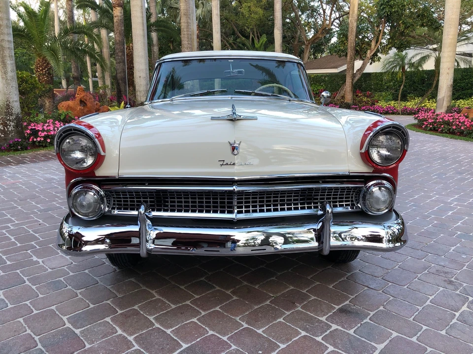 1955 Ford Fairlane 1st Gen - Image 5 of 31