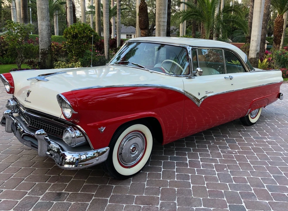1955 Ford Fairlane 1st Gen - Image 2 of 31