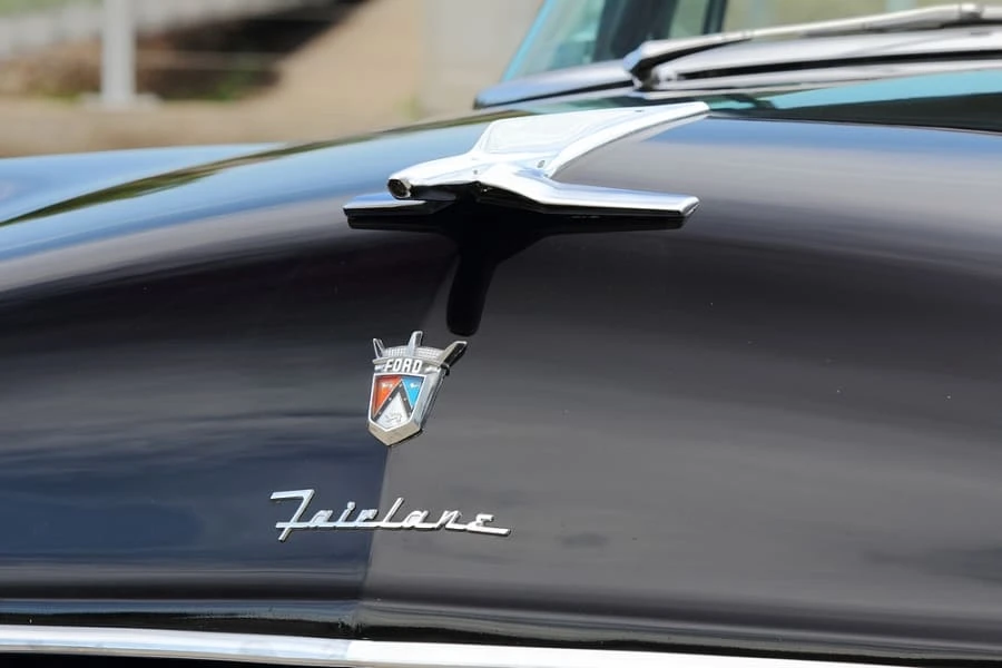 1955 Ford Fairlane 1st Gen - Image 10 of 11