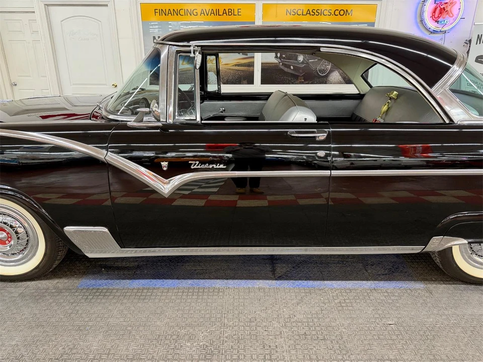 1955 Ford Fairlane 1st Gen - Image 5 of 31