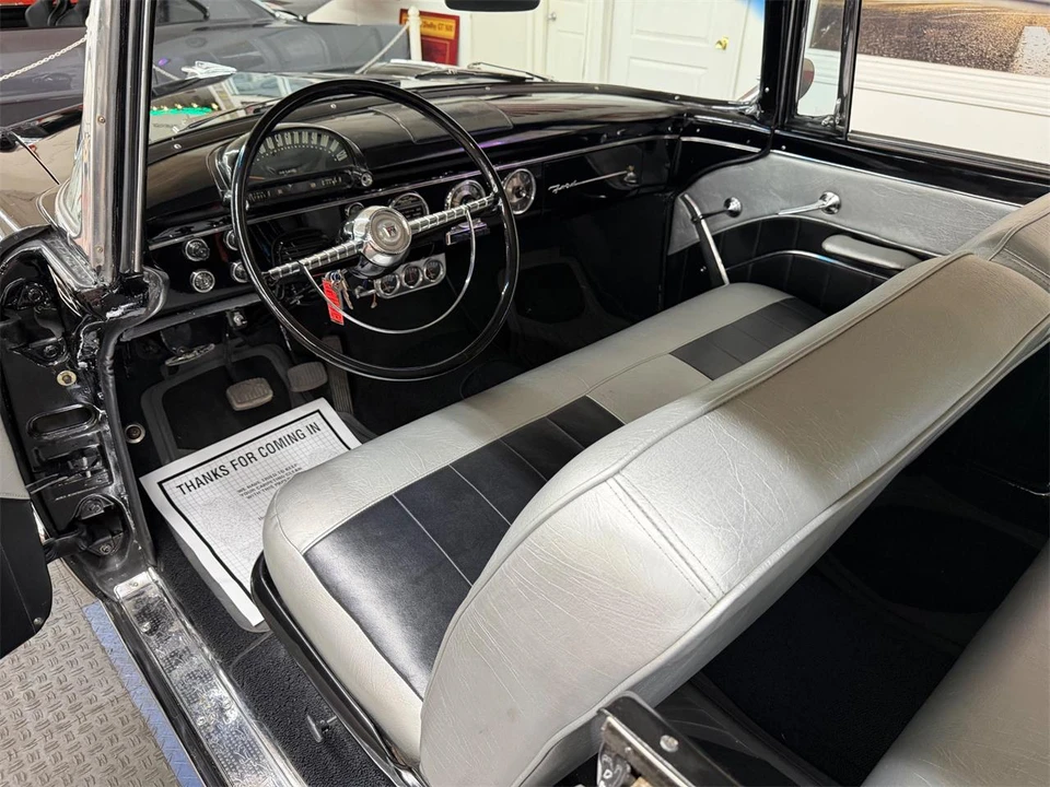 1955 Ford Fairlane 1st Gen - Image 21 of 31