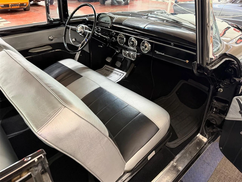 1955 Ford Fairlane 1st Gen - Image 17 of 31
