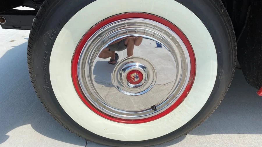 1955 Ford Fairlane 1st Gen - Image 29 of 31