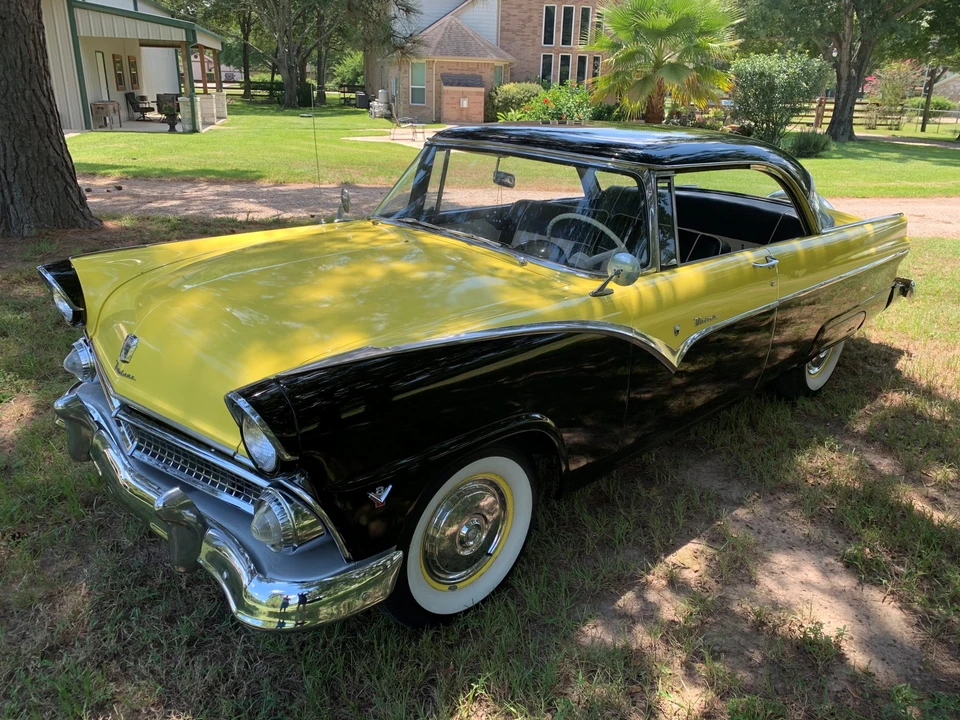 1955 Ford Fairlane 1st Gen - Image 3 of 31