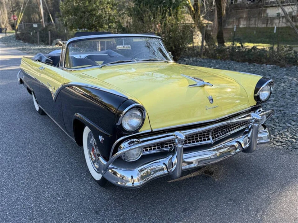 1955 Ford Fairlane 1st Gen - Image 7 of 16