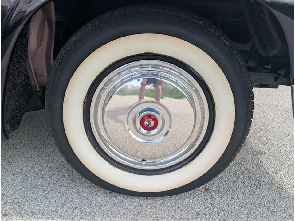 1955 Ford Fairlane 1st Gen - Image 6 of 31