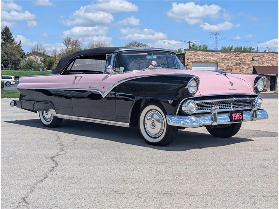 1955 Ford Fairlane 1st Gen - Image 16 of 31