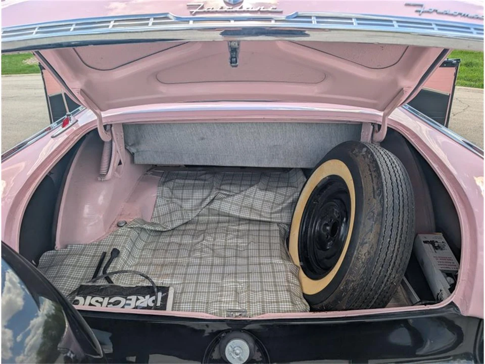 1955 Ford Fairlane 1st Gen - Image 8 of 31