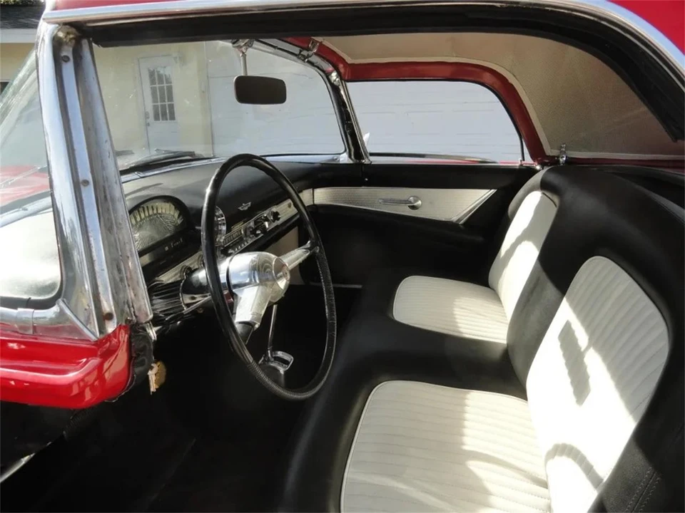 1955 Ford Thunderbird 1st Gen - Image 20 of 31