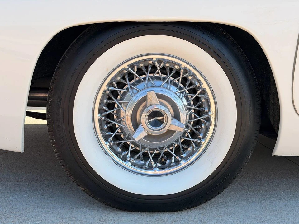 1955 Ford Thunderbird 1st Gen - Image 13 of 31