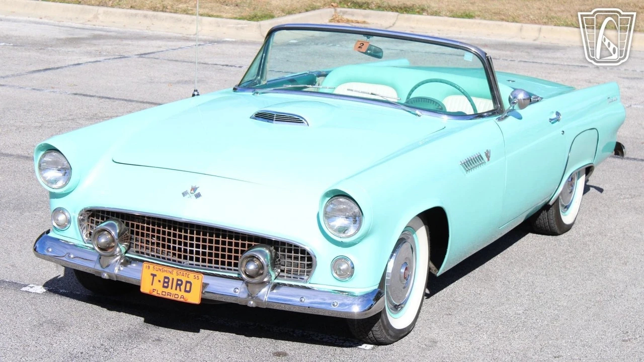 1955 Ford Thunderbird 1st Gen - Image 5 of 12