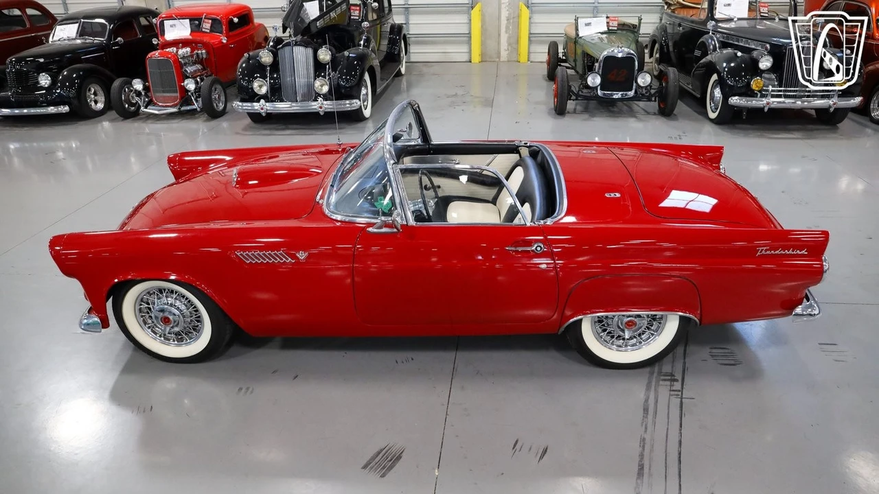 1955 Ford Thunderbird 1st Gen - Image 11 of 12