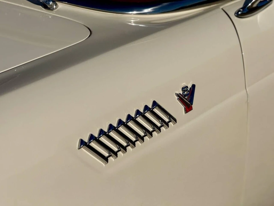 1955 Ford Thunderbird 1st Gen - Image 18 of 21