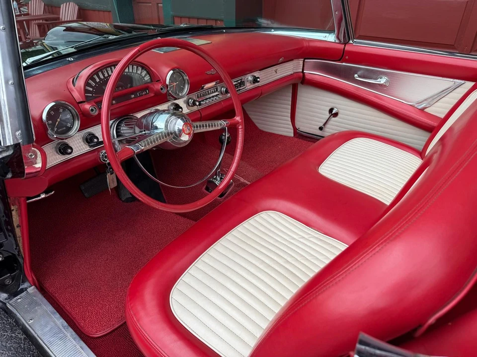 1955 Ford Thunderbird 1st Gen - Image 27 of 31