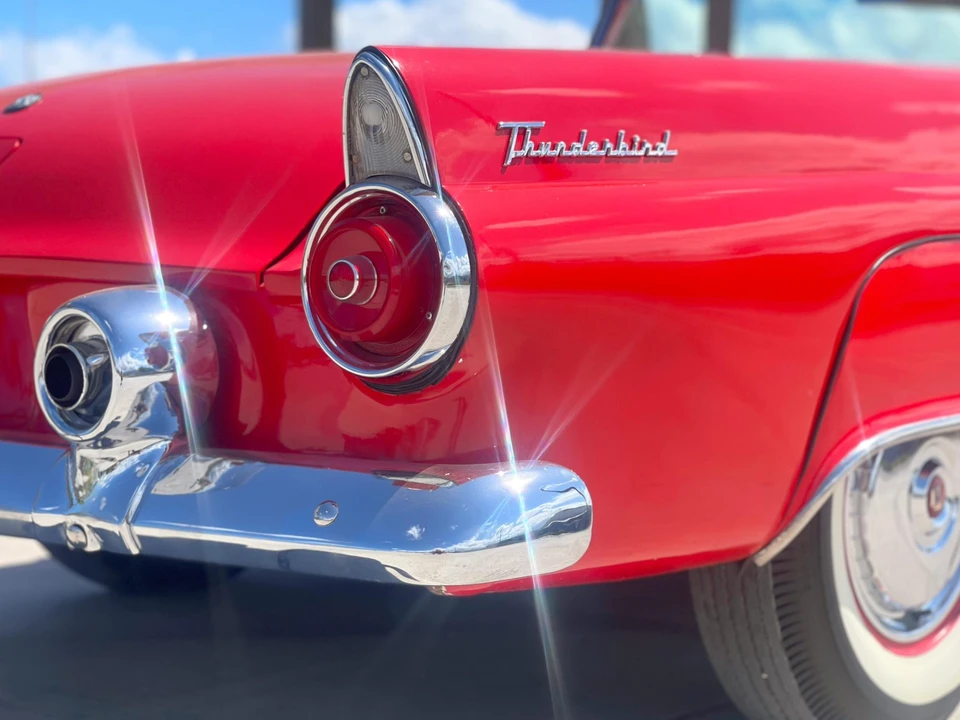 1955 Ford Thunderbird 1st Gen - Image 27 of 31