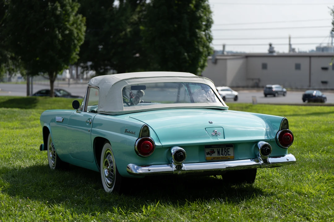 1955 Ford Thunderbird 1st Gen - Image 26 of 31