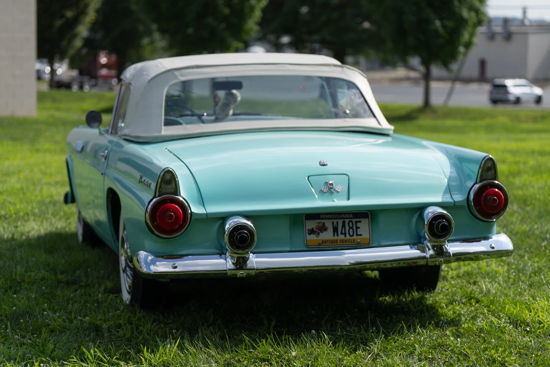 1955 Ford Thunderbird 1st Gen - Image 28 of 31