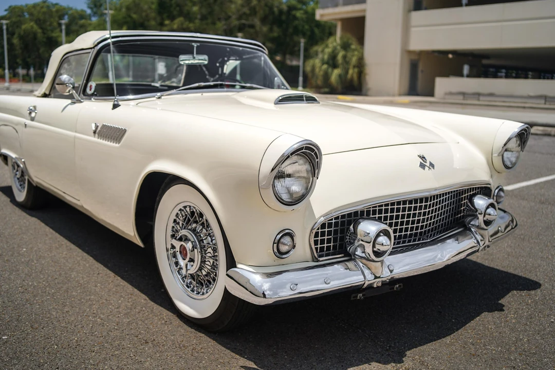 1955 Ford Thunderbird 1st Gen - Image 19 of 31
