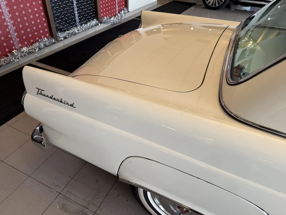 1955 Ford Thunderbird 1st Gen - Image 20 of 31