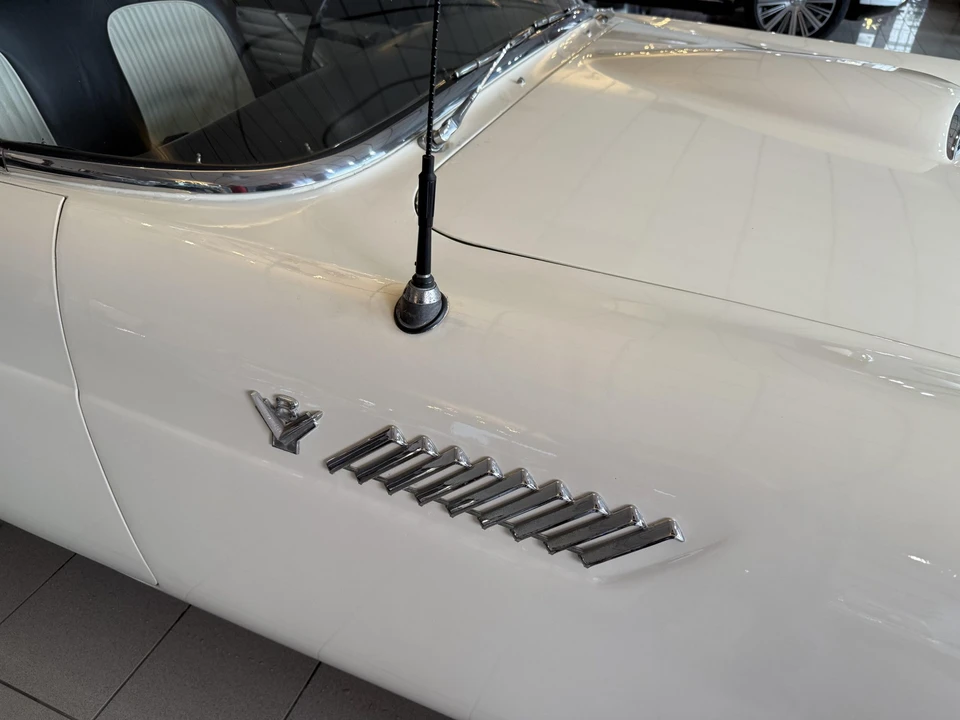 1955 Ford Thunderbird 1st Gen - Image 18 of 31
