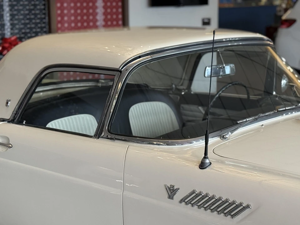 1955 Ford Thunderbird 1st Gen - Image 16 of 31