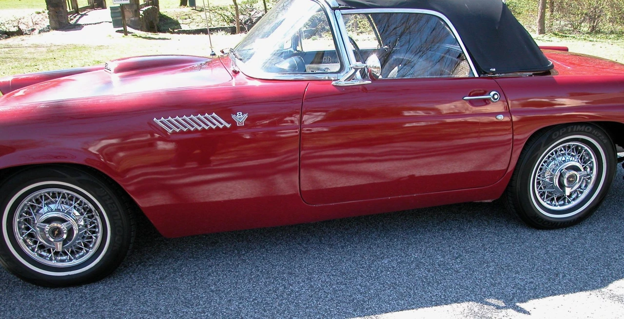 1955 Ford Thunderbird 1st Gen - Image 19 of 31