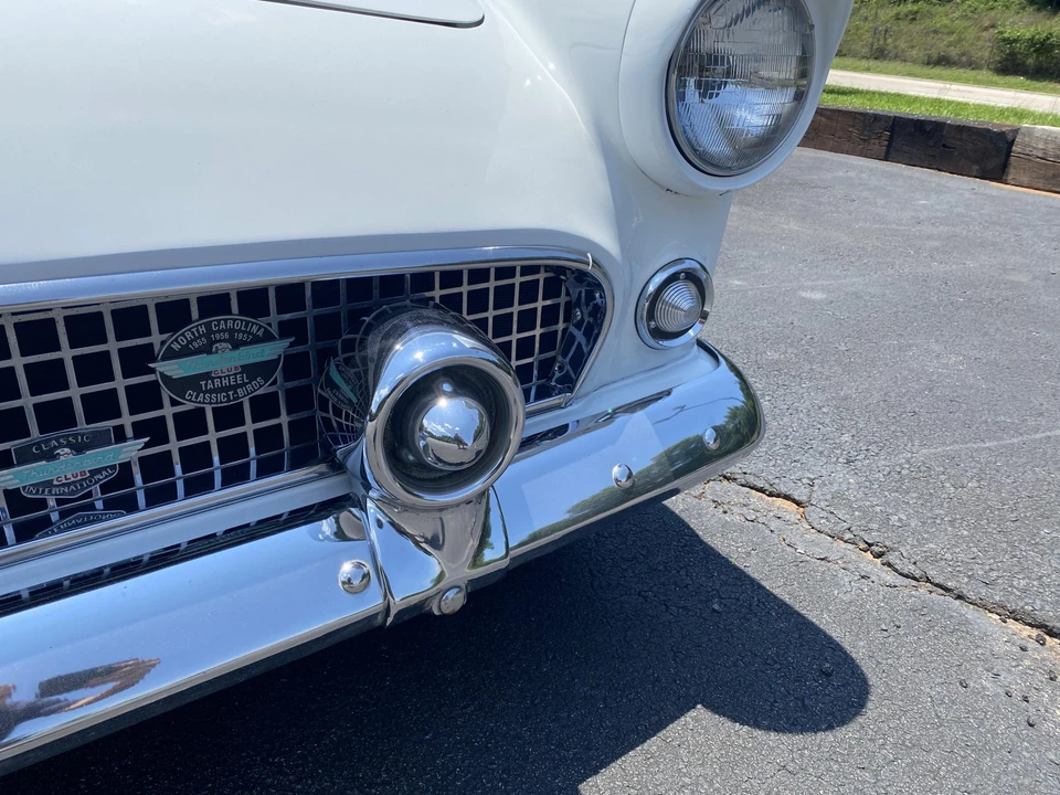 1955 Ford Thunderbird 1st Gen - Image 28 of 31