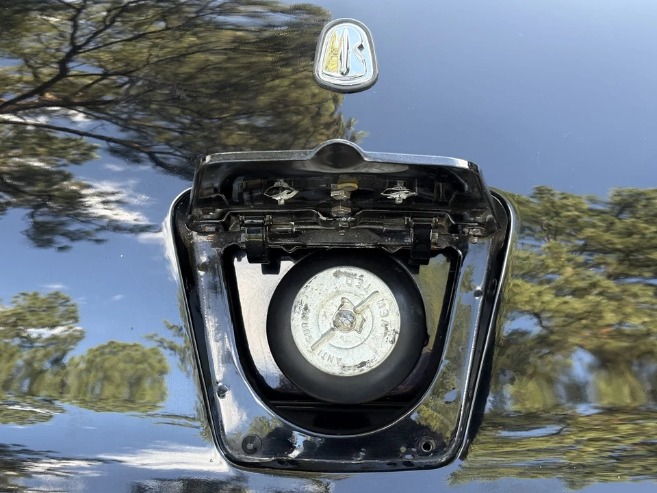 1955 Ford Thunderbird 1st Gen - Image 23 of 31