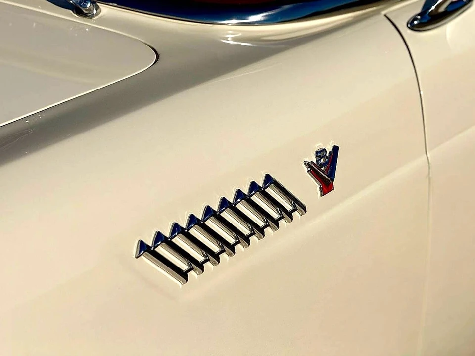 1955 Ford Thunderbird 1st Gen - Image 17 of 31
