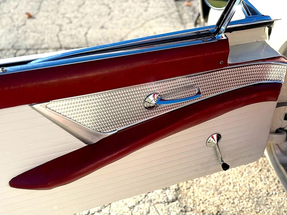 1955 Ford Thunderbird 1st Gen - Image 23 of 31