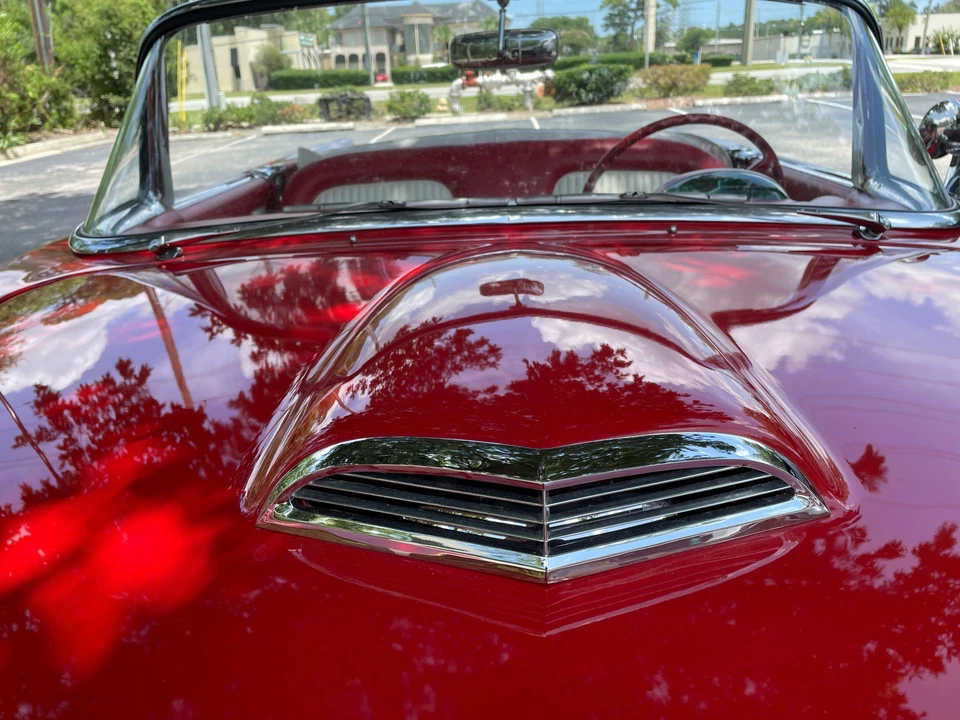 1955 Ford Thunderbird 1st Gen - Image 24 of 31