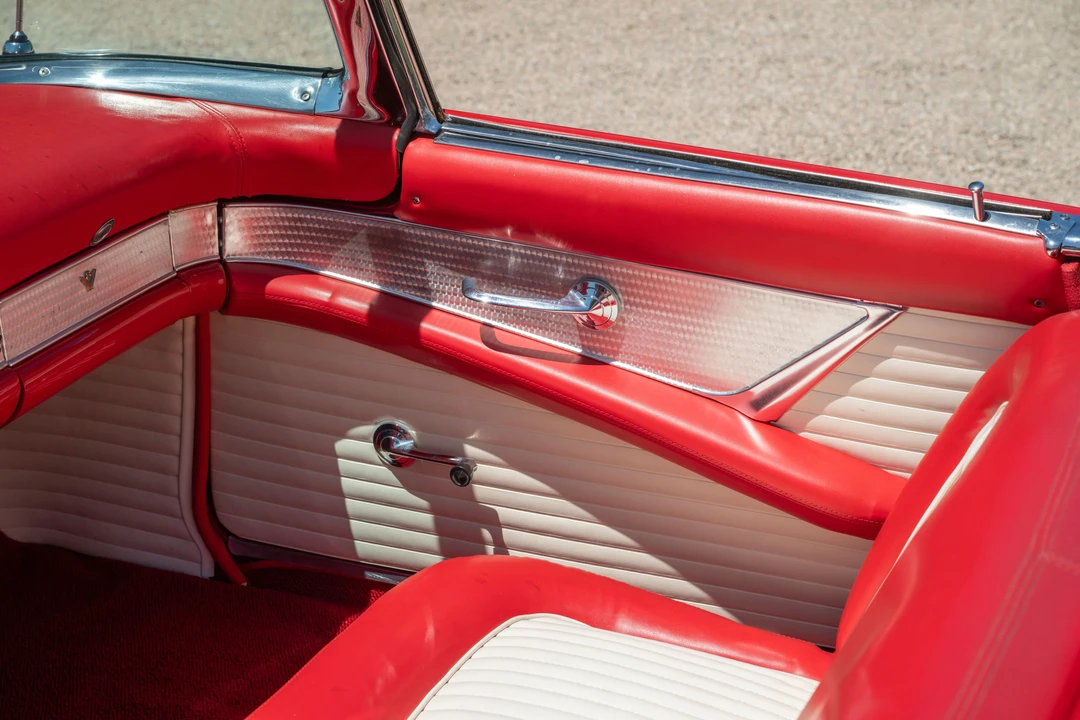 1955 Ford Thunderbird 1st Gen - Image 29 of 31