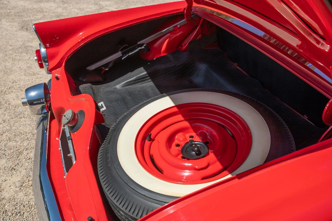 1955 Ford Thunderbird 1st Gen - Image 24 of 31