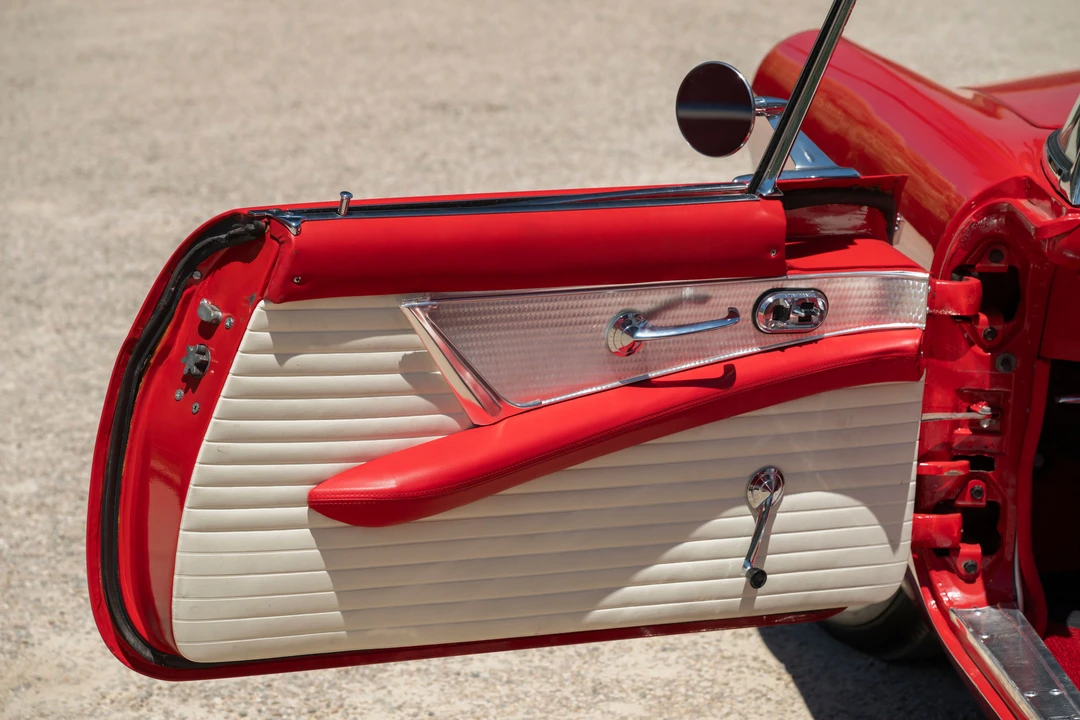 1955 Ford Thunderbird 1st Gen - Image 28 of 31
