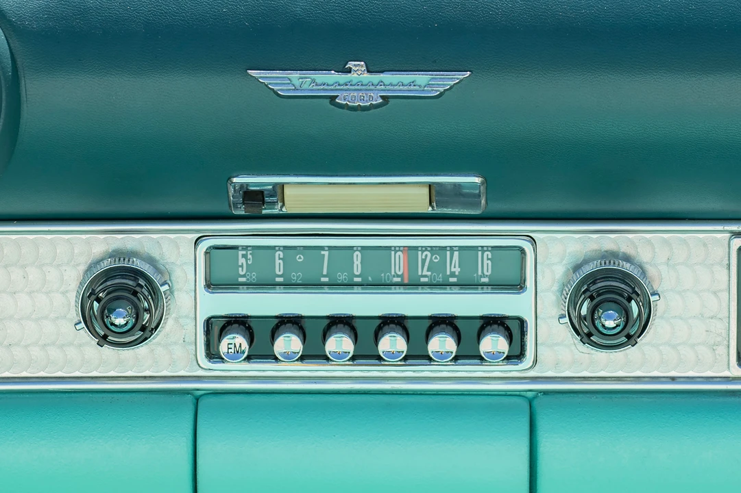 1955 Ford Thunderbird 1st Gen - Image 18 of 31