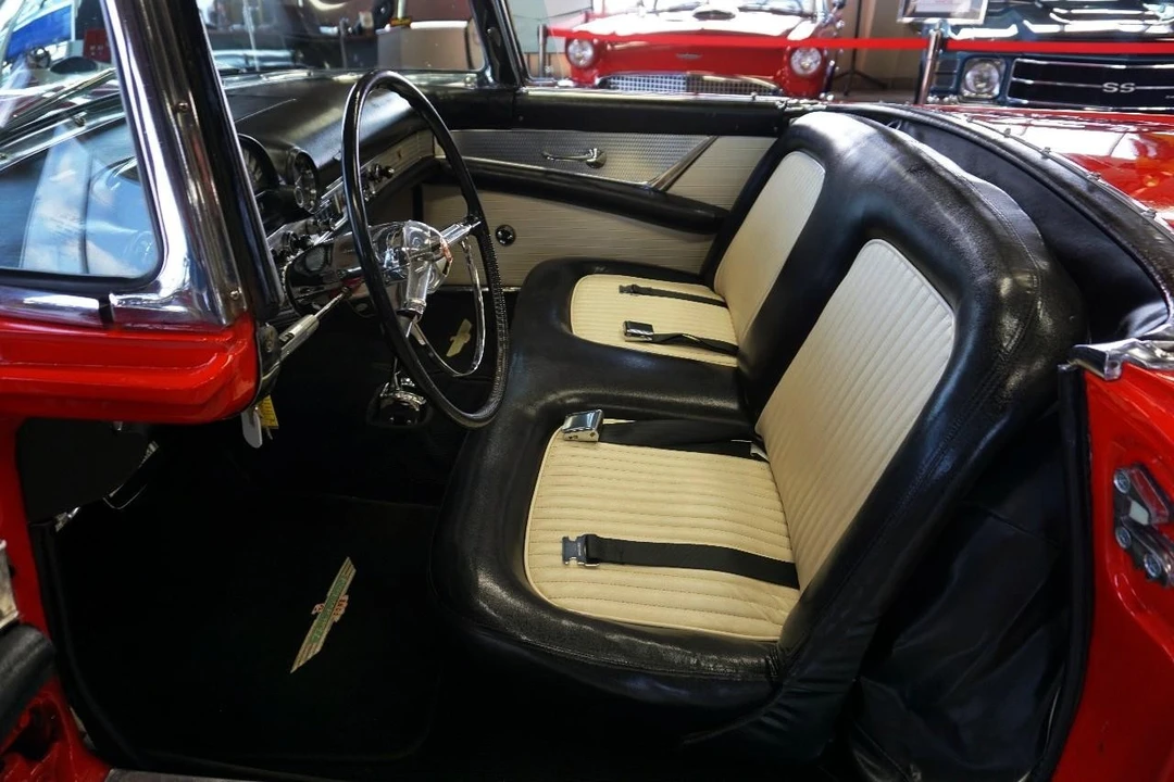 1955 Ford Thunderbird 1st Gen - Image 21 of 31