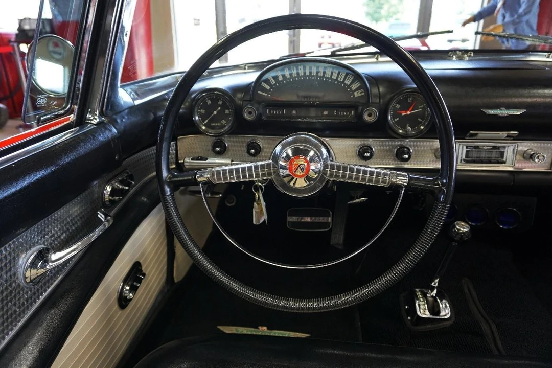 1955 Ford Thunderbird 1st Gen - Image 24 of 31
