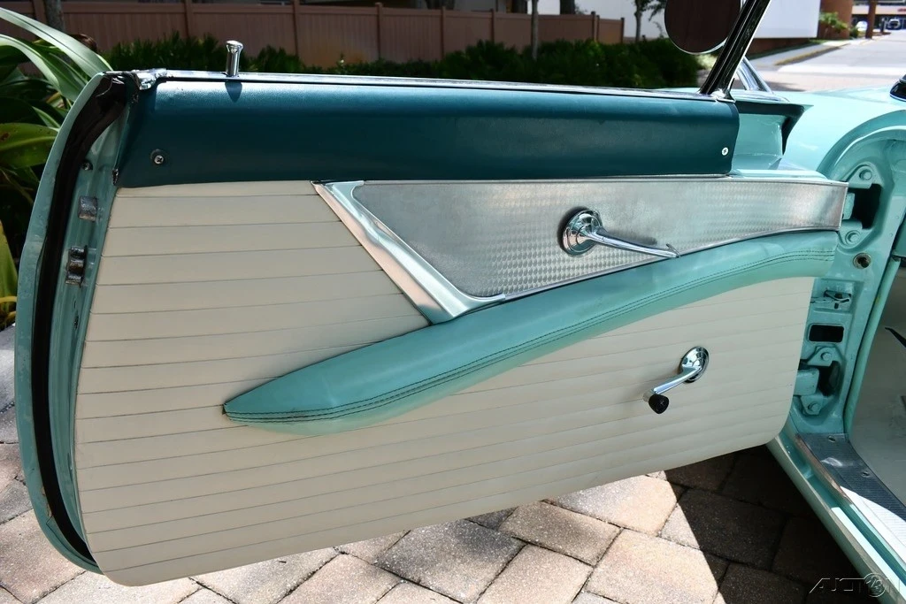 1955 Ford Thunderbird 1st Gen - Image 20 of 21