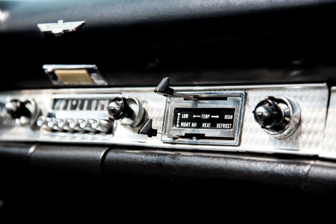 1955 Ford Thunderbird 1st Gen - Image 30 of 31