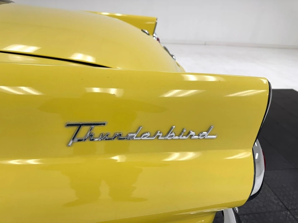 1955 Ford Thunderbird 1st Gen - Image 27 of 31