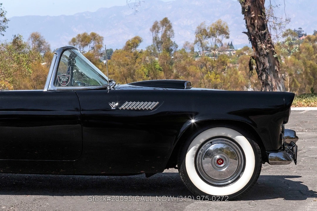 1955 Ford Thunderbird 1st Gen - Image 21 of 31
