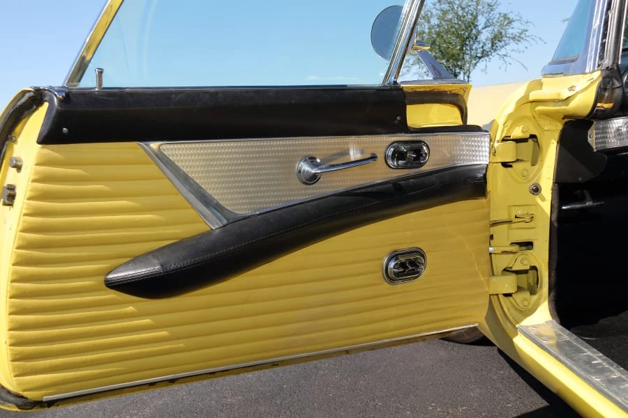 1955 Ford Thunderbird 1st Gen - Image 23 of 29