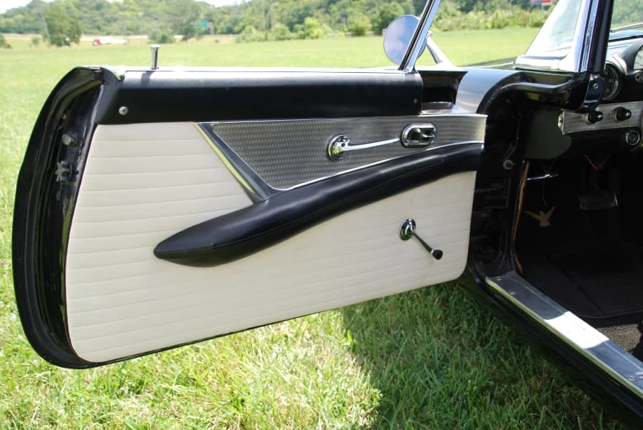 1955 Ford Thunderbird 1st Gen - Image 12 of 17