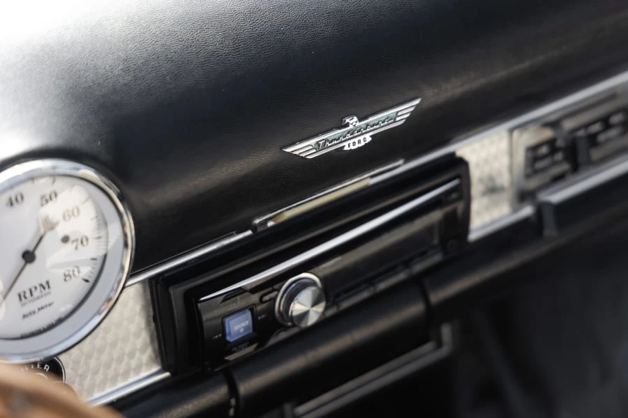 1955 Ford Thunderbird 1st Gen - Image 23 of 31