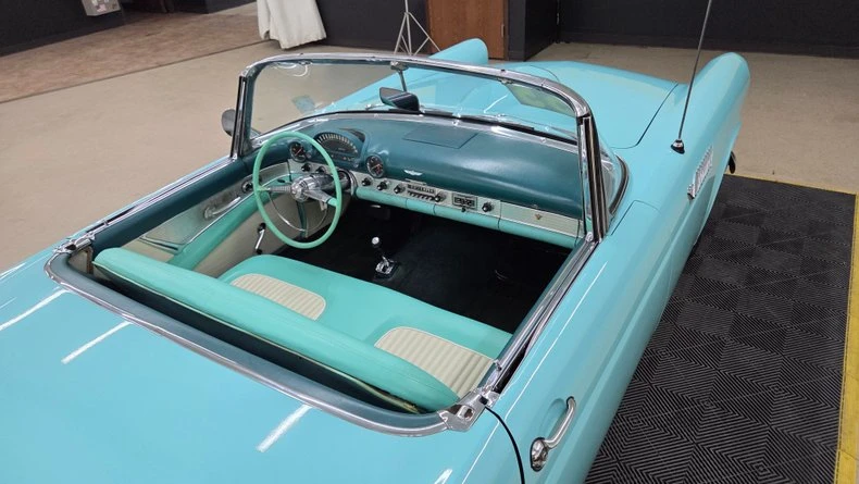 1955 Ford Thunderbird 1st Gen - Image 26 of 31